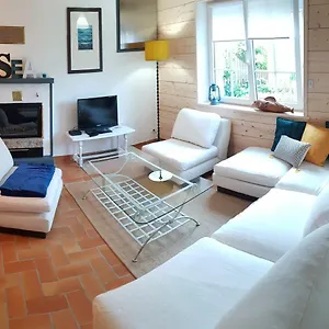  Hébergement de vacances Ty Jeanne, Le Charme De La Pierre Au Coeur Du Village